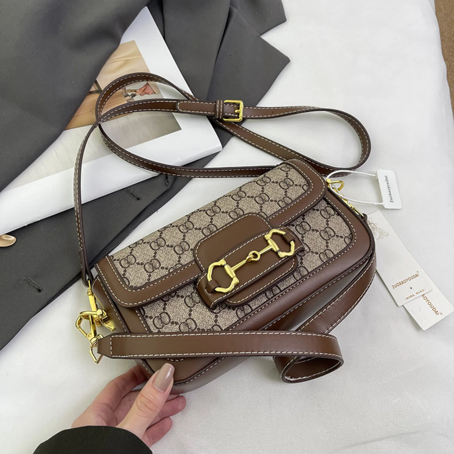 Women's Fashion Light Luxury 2026 New Saddle Bag Retro Handbag Women's Designer Shoulder Crossbody Bag, Banquet Bag, Mommy Bag