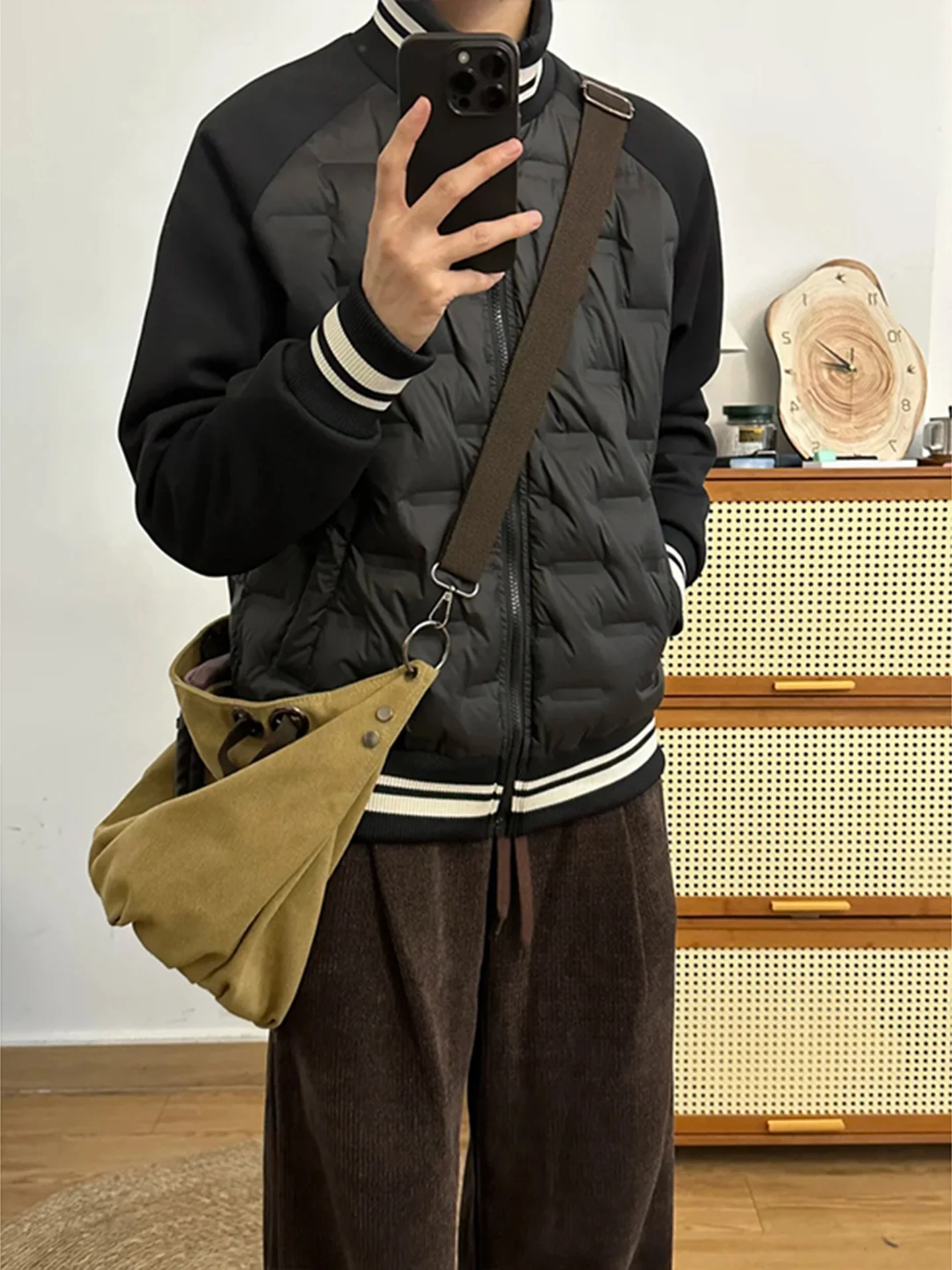 

Легкая мужская пуховая куртка в американском стиле в стиле пэчворк Jaet White Du Feather с бейсбольным дизайном и воротником-стойкой, зимняя теплая верхняя одежда