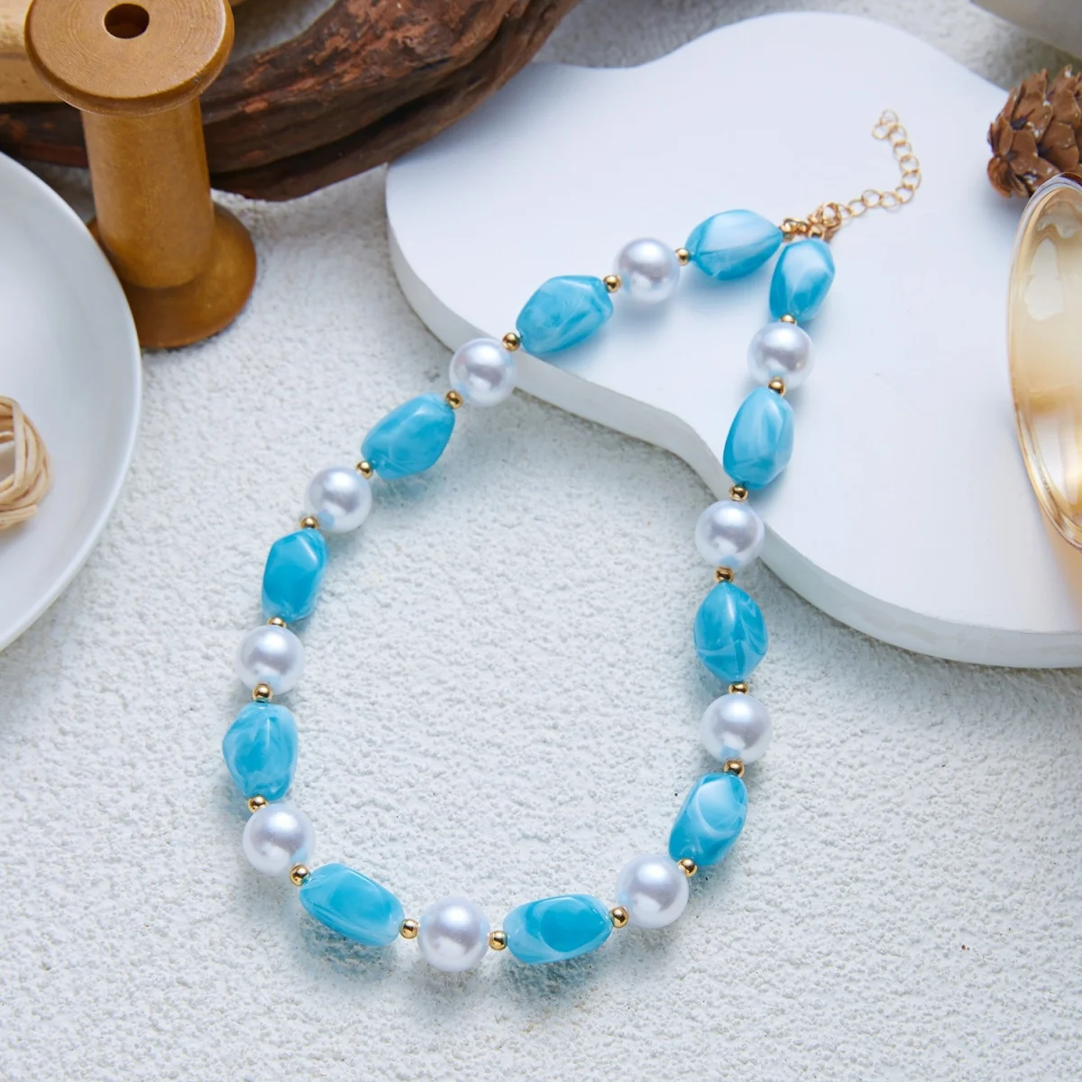 Französische sanfte barocke Halskette mit simulierten Perlen aus rosa Harz für Damen und Herren, elegante, süße, unregelmäßige Perlen, Choker-Schmuck, Geschenk – Detail 28