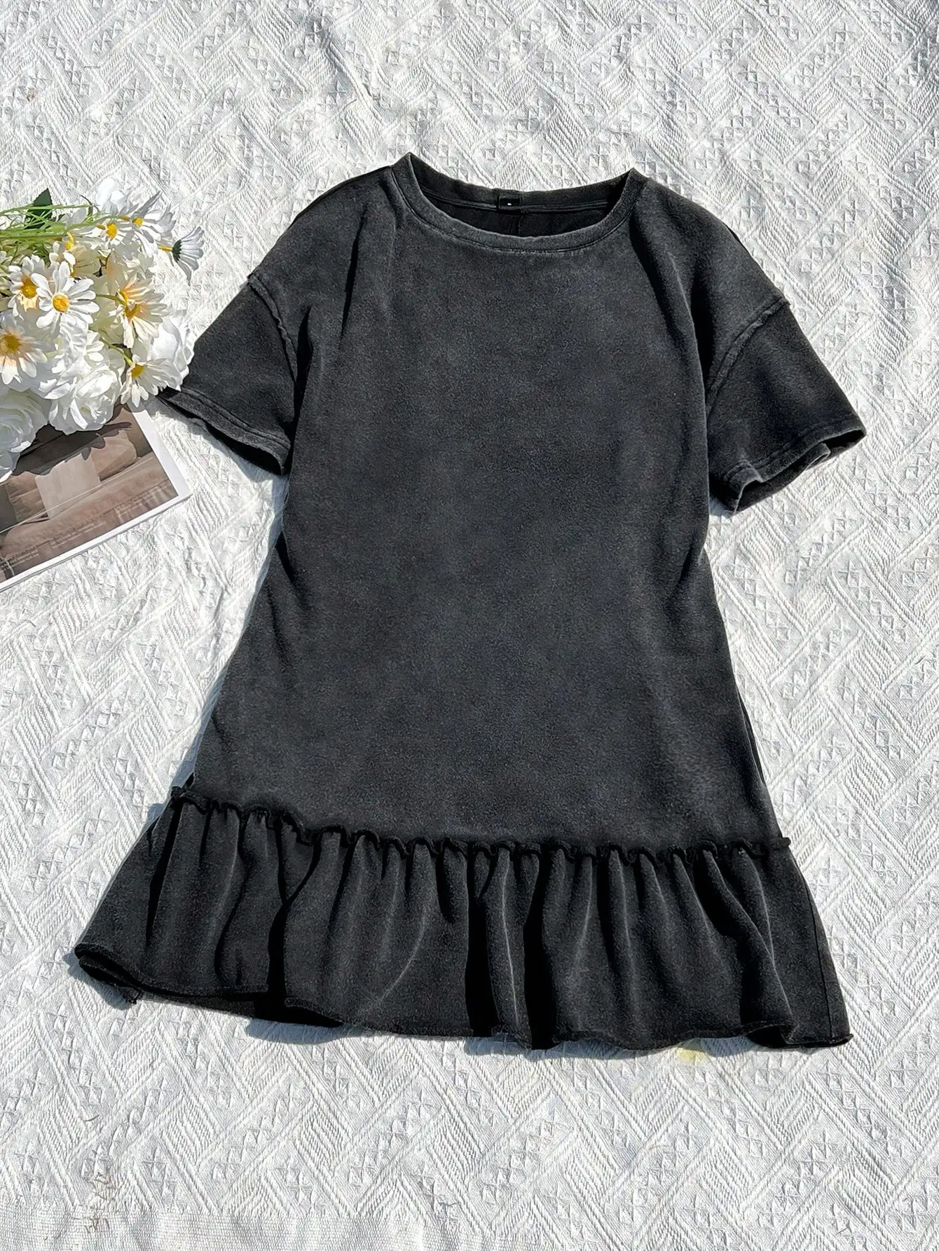 

Women's Casual Distressed Black Ruffle Hem Short Sleeve Dress