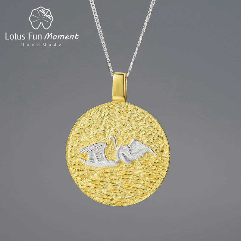 Lotus Fun Moment  Swan Lake-Be together Round Pendants and Necklaces for Women 925 Sterling Silver Fine Jewelry Gift