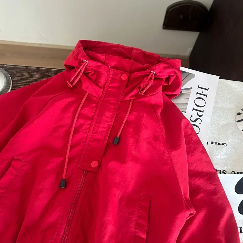 2026 Spring Autumn New Korean Style Girls Red Hooded Windbreaker Jacket With Pockets Casual Kids Outerwear
