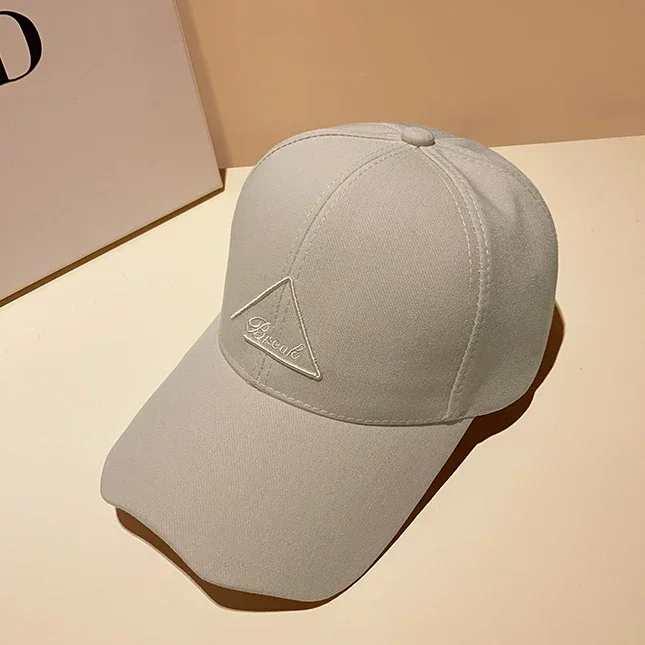 القبعات النسائية Snapback متموجة واقية من الشمس قبعة مطرزة مع لسان البط وقبعة حافة منحنية قبعات البيسبول للرجال والنساء