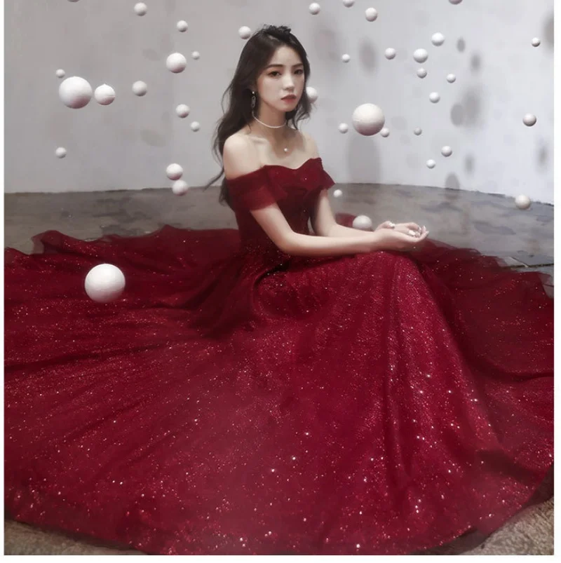 

Customized Strapless Sleeveless Tulle Bridal Toast Wedding Dress One Shoulder Sexy Engagement Gown for Formal Occasions