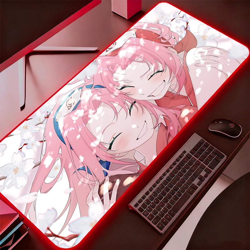 لوحة ماوس RGB كبيرة بإضاءة خلفية بتصميم ناروتو، ملحقات ألعاب الكمبيوتر، لوحة ماوس LED، سجادة مكتب متينة للوحة المفاتيح