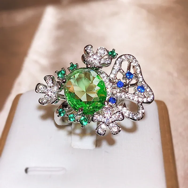 

Fashion Charm Irregular Flowers Zircon Wedding Rings For Women Round Stone 925 Sterling Silver Party Ring Jewelry Bague Femme