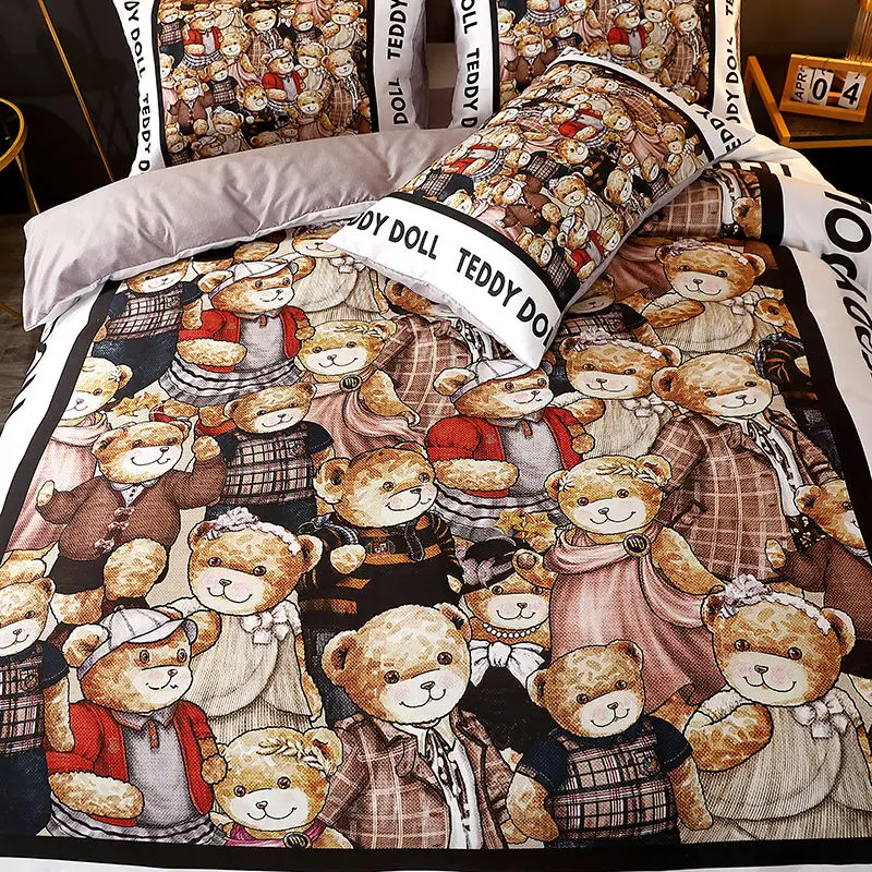 

Новая оптовая продажа простыни с многоцветной печатью королевского размера, набор простыней для студенческих общежитий и домашнего использования