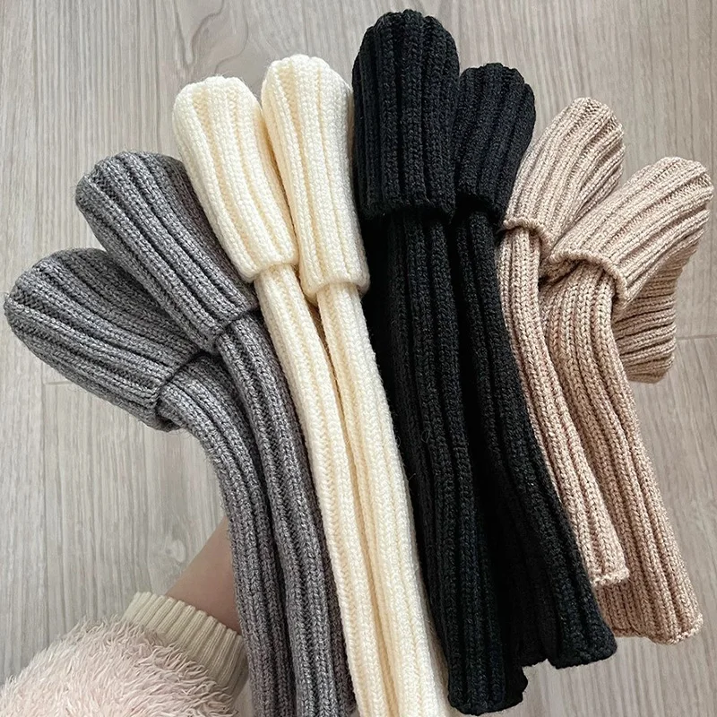 2026 الخريف الشتاء المعادن التسمية تدفئة الساق اليابانية محبوك الجوارب الدافئة غطاء للقدم الإناث أسود أبيض Y2K جوارب جوارب السيقان