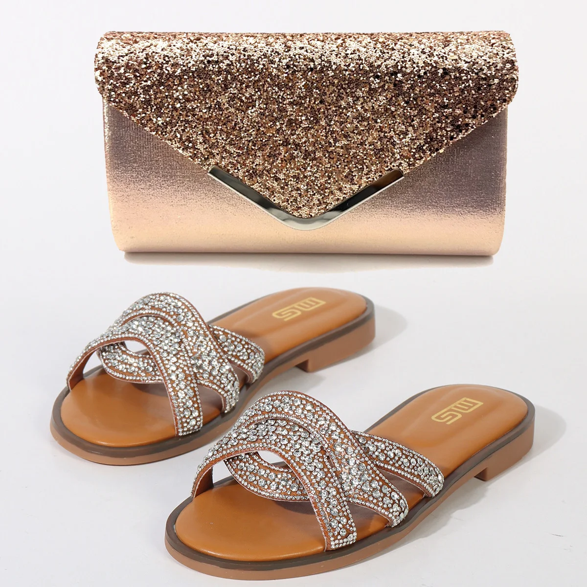 

2026 Summer Flat Slippers Women Wear Fashionable New Bright Diamond Sandals Beach Shoes with Sequined Shoulder Bag Shoe Package