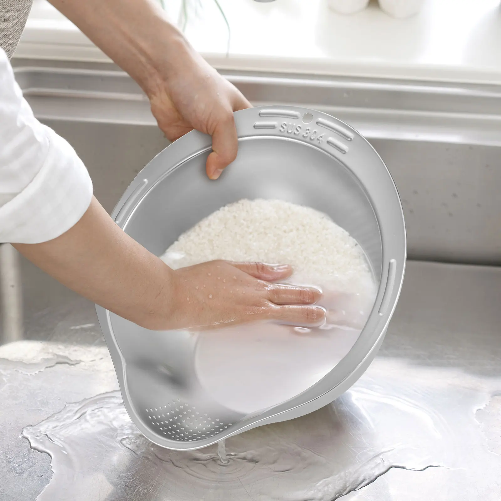 

Rice Washer Strainer Bowl Stainless Steel Multifunctional Drainage Basket Large Capacity Kitchen Colander Mesh Rinsing Clean
