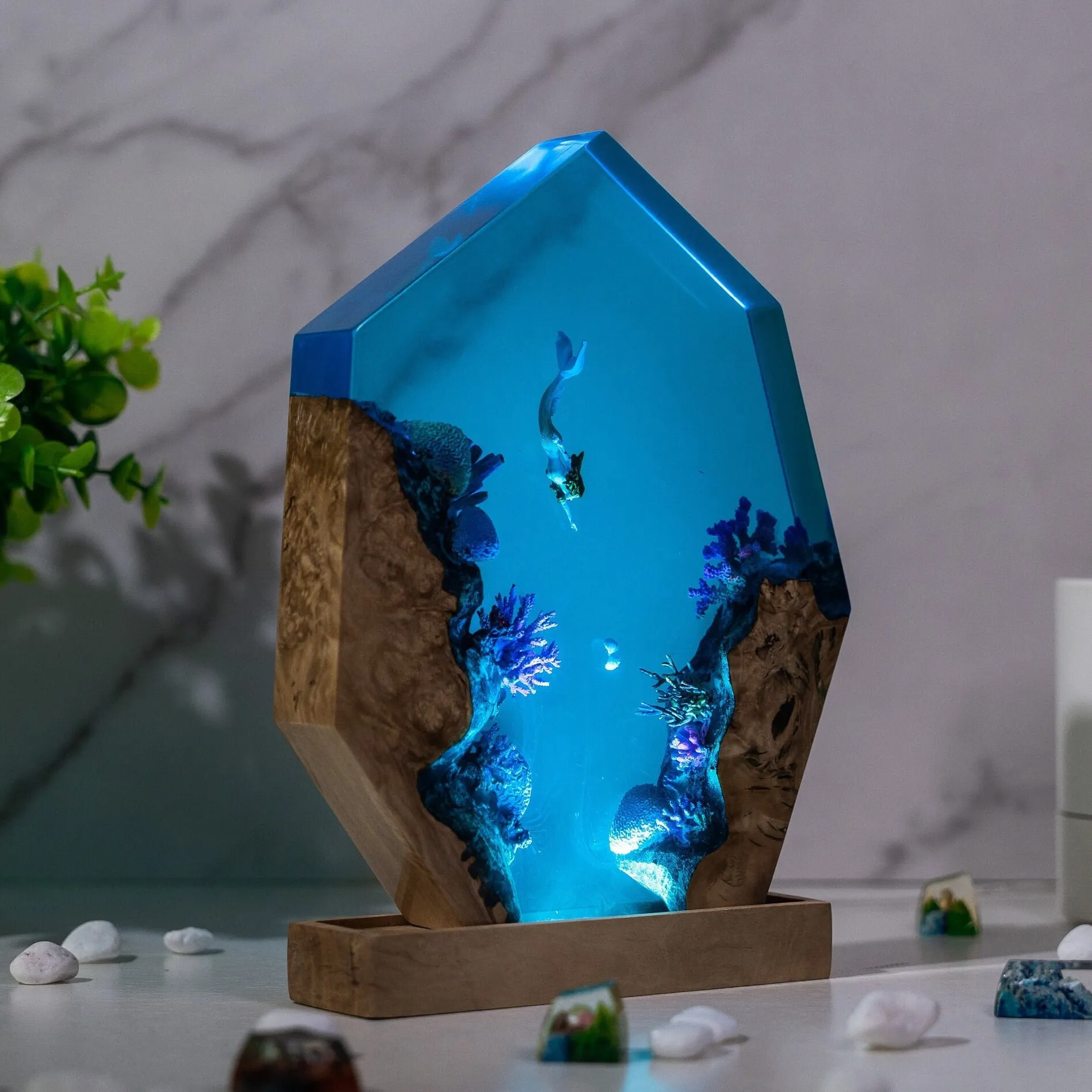 マーメイド有機樹脂ランプクリエイティブアートナイトライト神秘的な海の風景装飾テーブルランプ USB 充電