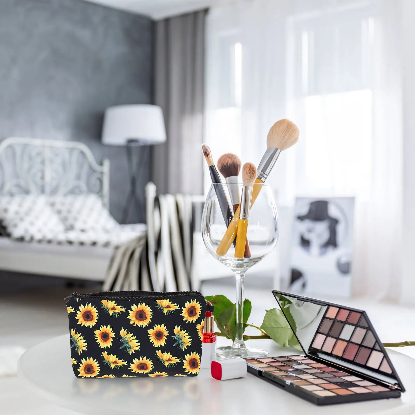 

Premium Zipper Toiletry Bag Large Capacity Storage Bag Lightweight Portable Makeup Organizer Simple Design Travel