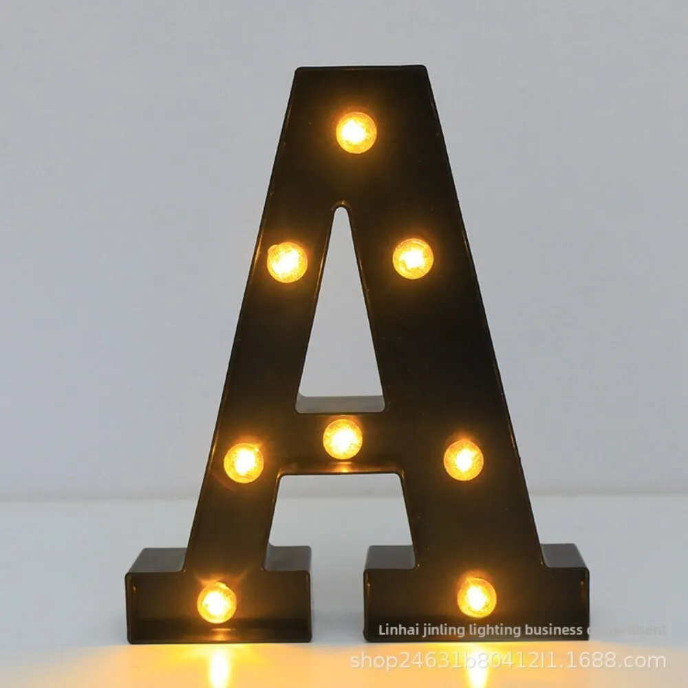 ضوء LED إبداعي بأحرف سوداء كبيرة لتزيين مشهد حفلة التخرج باللغة الإنجليزية