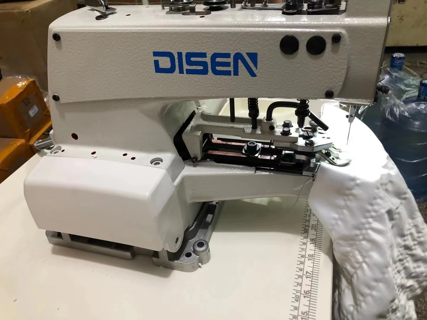 Factory Price 1377D High Speed Attaching Sewing Machine Button Direct Drive Flat Head Button Hole Industrial Sewing Machine