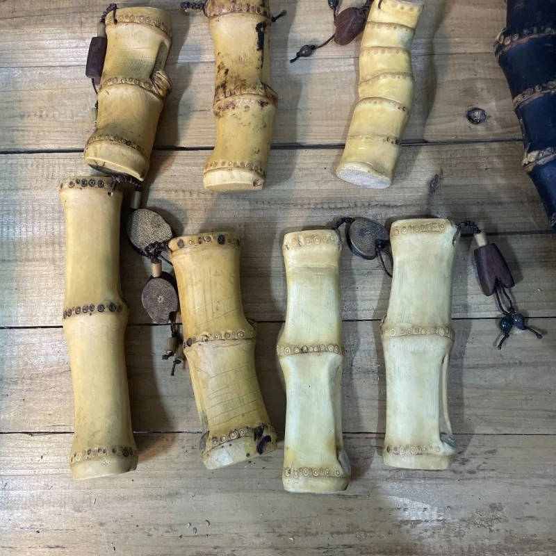 Natural Bamboo Root Jelly Material Finished Hand Piece Palm Carving Size 3.0 About 9 to 12 cm Long Decorative Ornament Stress