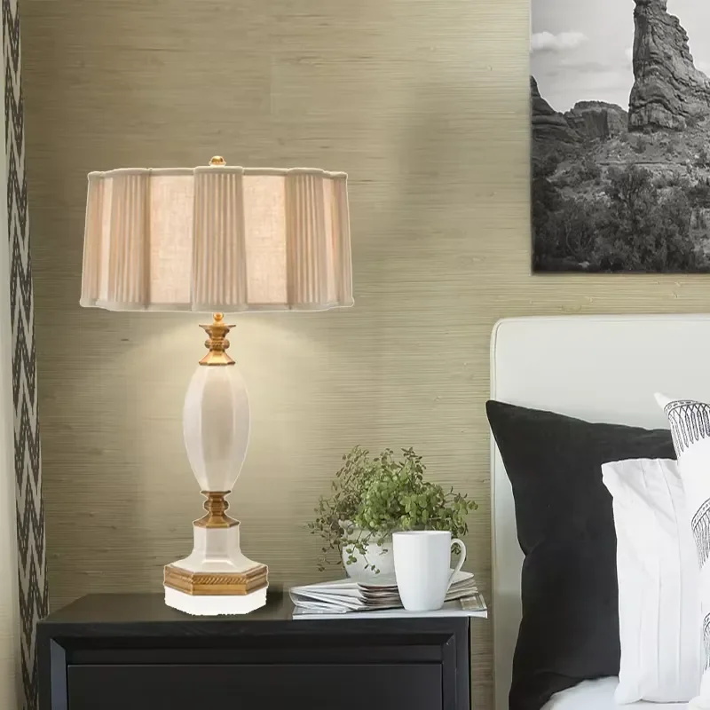 Classic Brass Table Lamp with Marble Base Modern Body Light for Living Room Bedroom Decor Wholesale Home Lighting Fixture