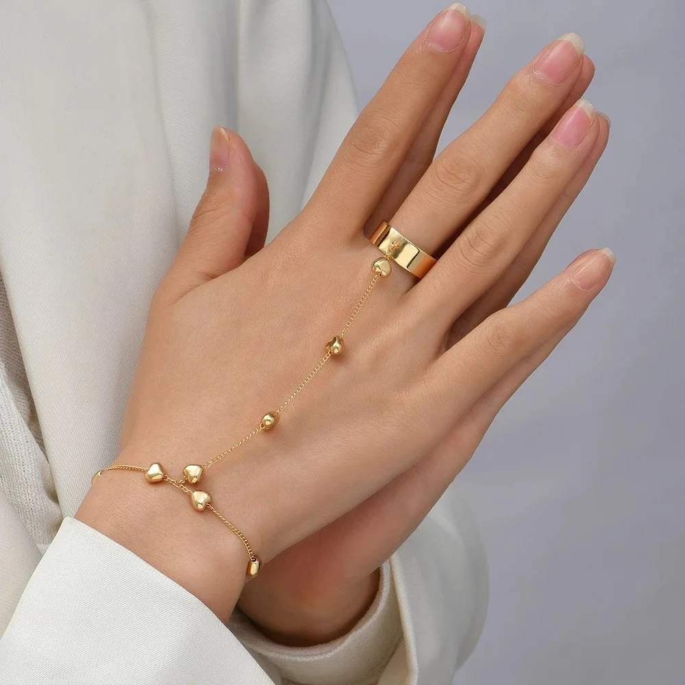 Simple Heart Pendant Chain Bracelet Link Connected Gold Plated Wide Finger Ring Bracelets for Women Link Hand Harness Jewelry