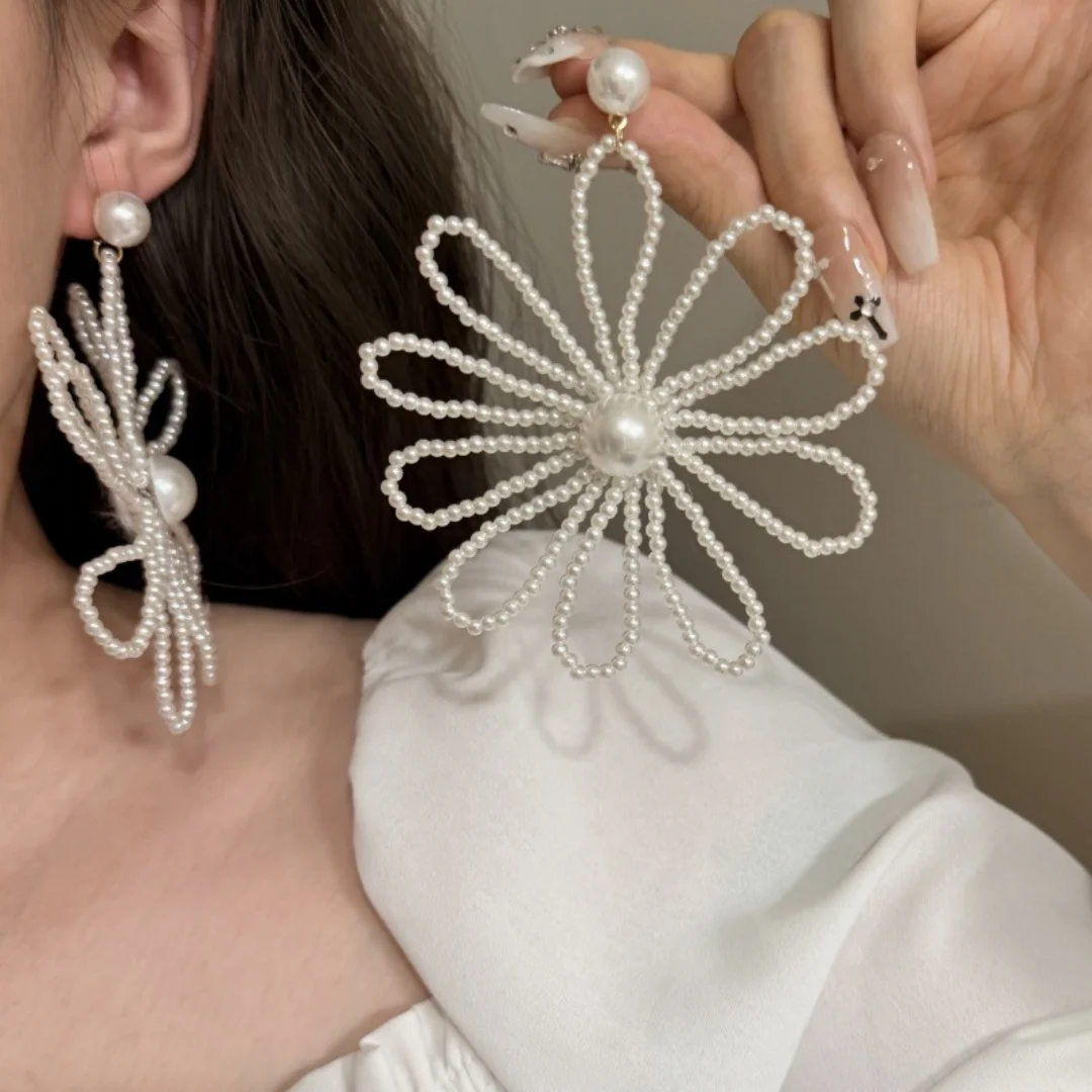 

DUTRIEUX Elegant Hollow out Pearl Large Flower Tassel Earrings Women's Trendy Unique Design Luxurious Ear Decor Ear Stud Jewelry