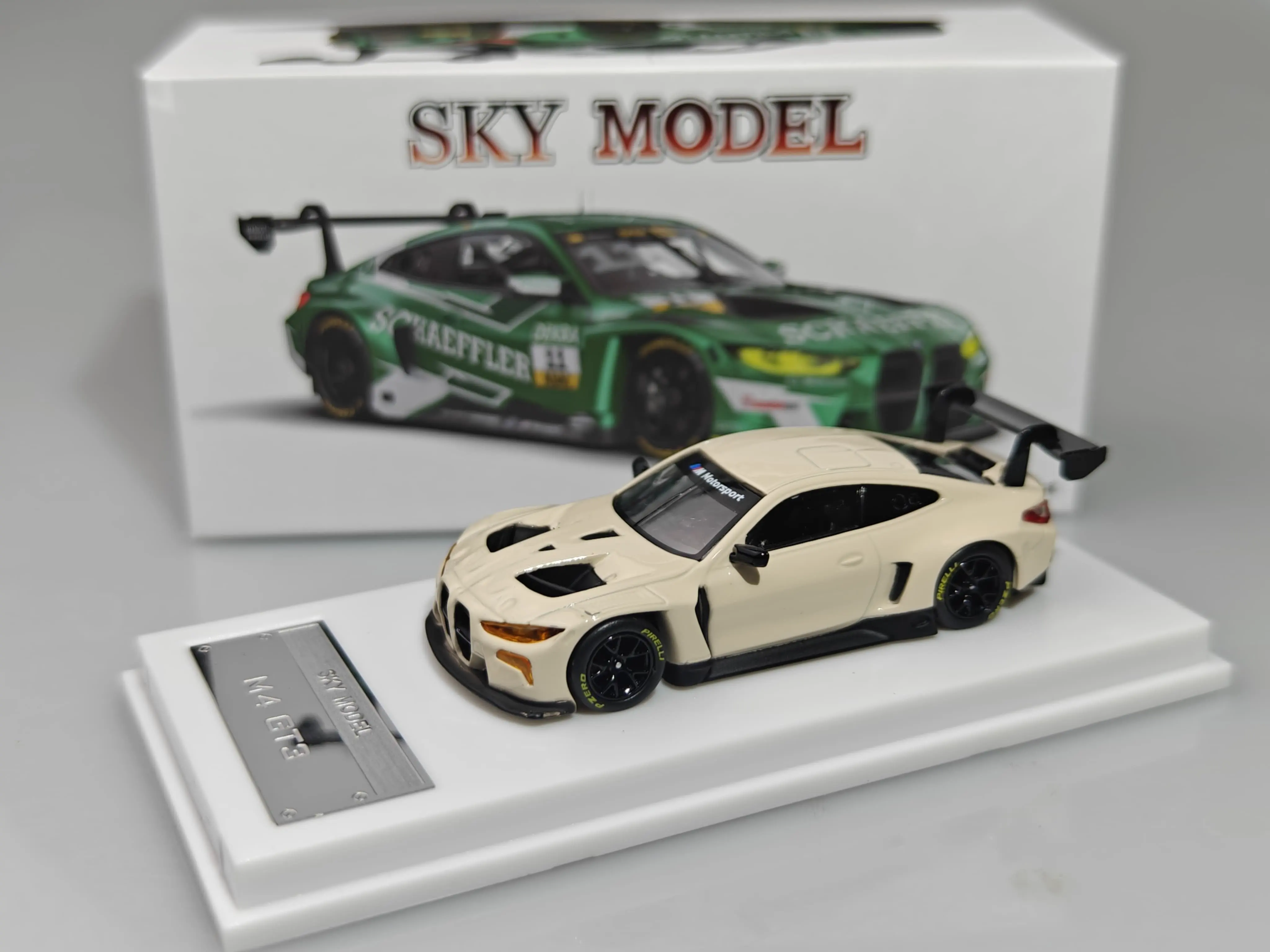 1:64, MYSTERIOU M4 GT3 Carbon Fiber Edition, alloy die-cast