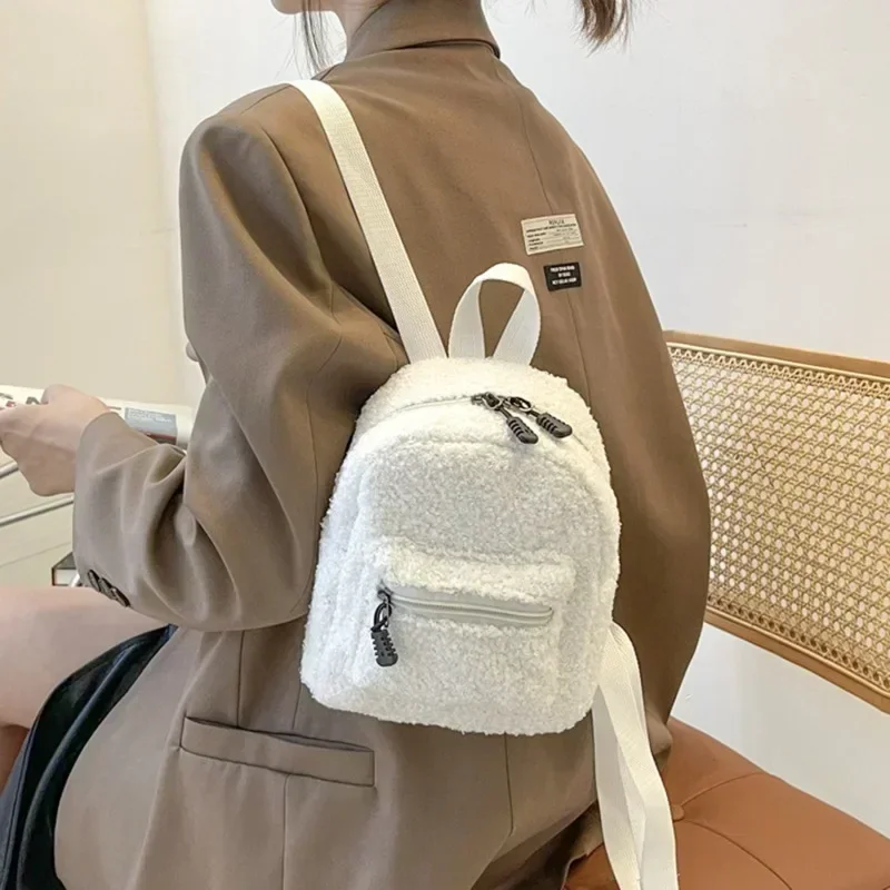 BBA054 Mochila de felpa blanca para mujer, bolso pequeño para mujer, mini mochila escolar bonita a la moda para estudiantes, Otoño Invierno