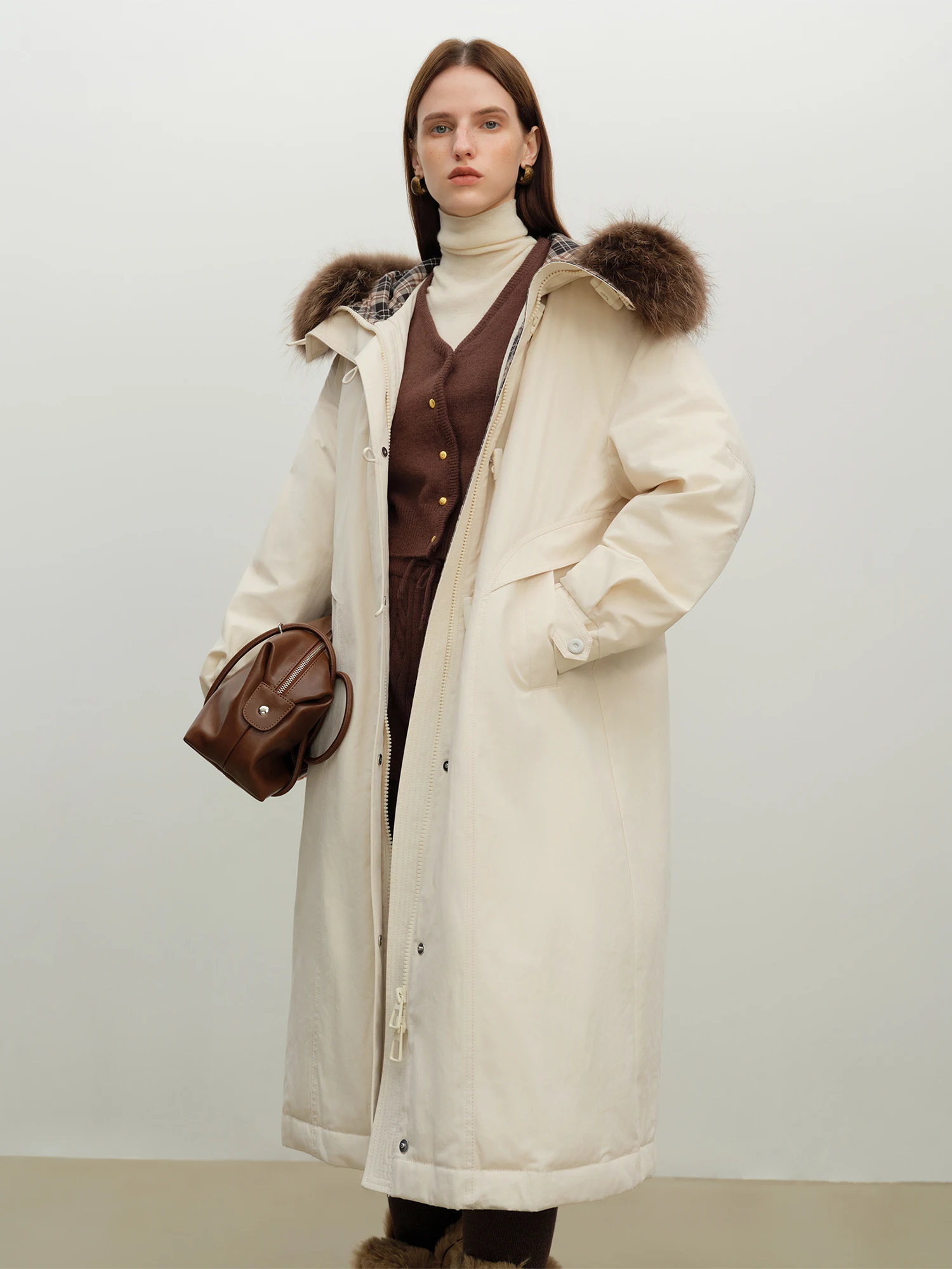 ZIQIAO ライトウォーム プチサイズ レディース レトロ フード付き ロング フェイクファー襟 パーカー ダウンジャケット 2025年冬新作 ロング ツーカラー コート