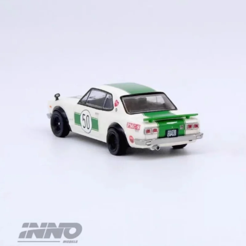 INNO 1:64 NISSAN SKYLINE GT-R Orange White Malaysia Show Limited edition