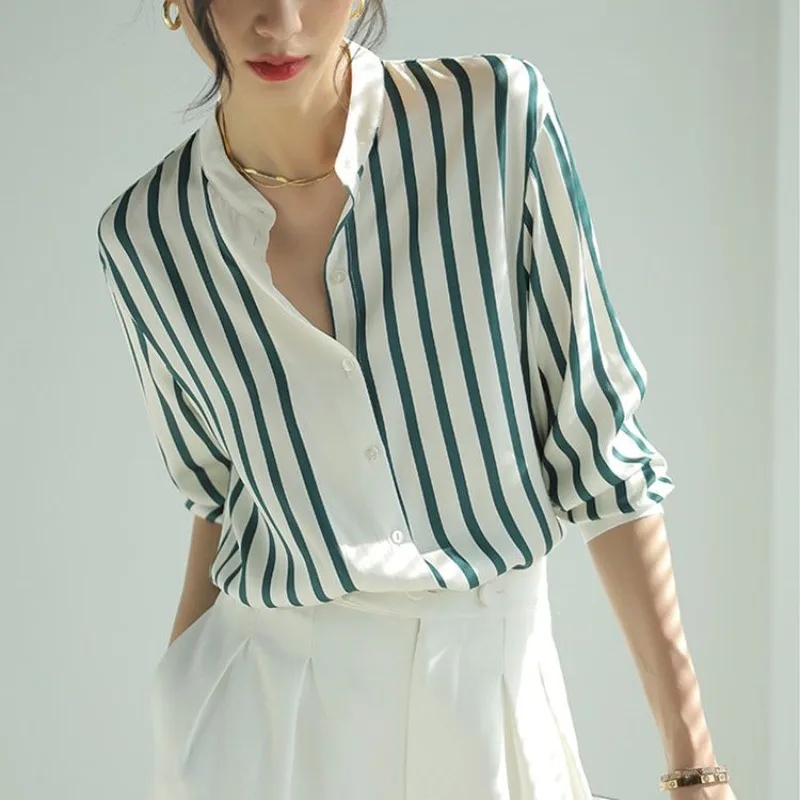 Fashion Spring and Autumn Women\'s Standing Neck Striped Chiffon Loose Shirt Button Panel Commuter Versatil Long Sleeve Tops