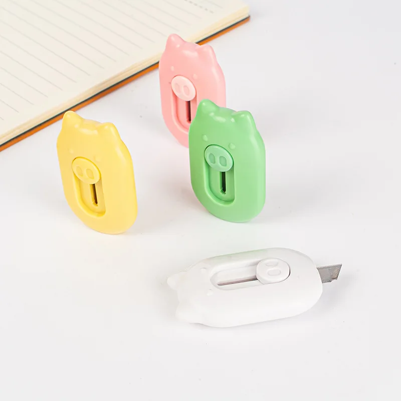 4pcs mini box knives with retractable letter openers, cute pig shaped small cutting tools, portable packaging
