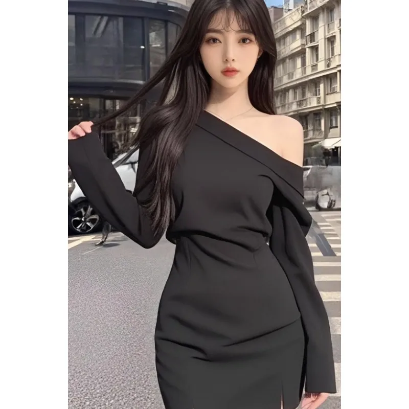 

Solid Color Pullover Long-sleeved Shoulder Slit Waist Dress Women's Slim and Versatile Mini Skirt