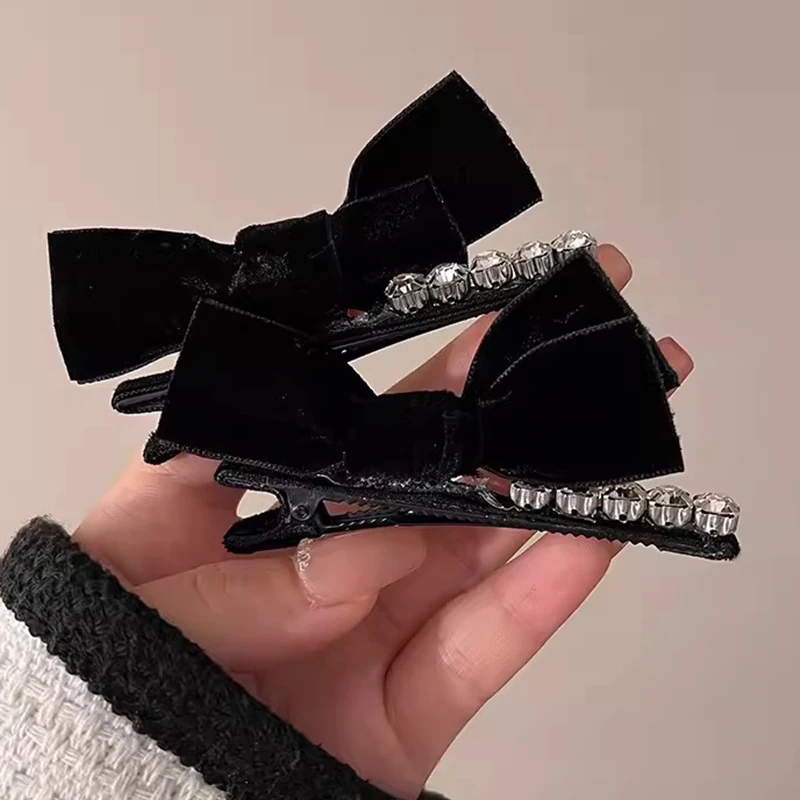 

1/2pcs Black Velvet Bow Vintage Side Bangs Hairpin Female Princess Head Grab Clip Headdress Hair Clips Female Hair Accessories