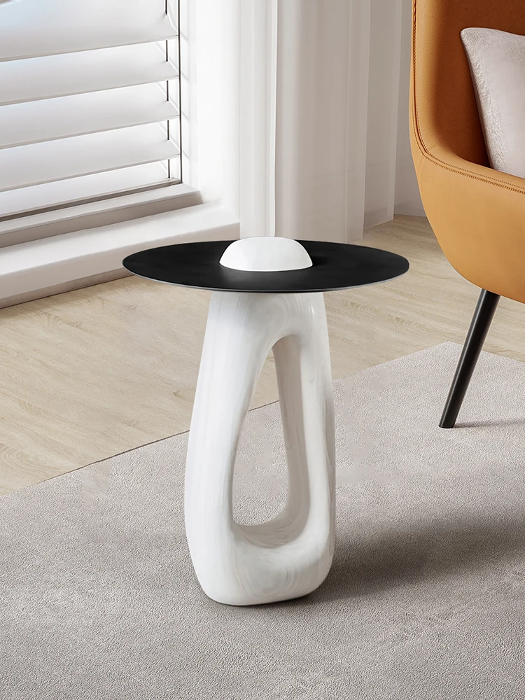 Divano da soggiorno moderno e creativo, tavolino dalla forma speciale, piccolo appartamento, tavolino da caffè in legno massello di design nordico
