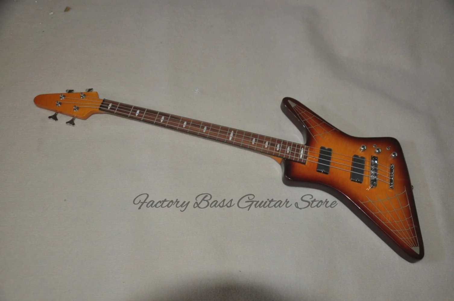 Classic left handed guitar, 7 strings matte black guitar, sealed pickups, maple neck set into solid wood body, rosewood fretboar