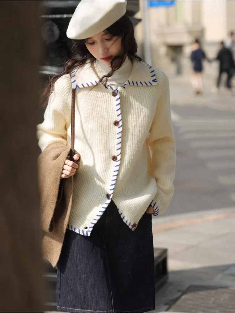 

Women’s Color Block Pullover Sweater – Arctic Fleece, Loose Fit Raglan Sleeve, Cozy and Youthful Cardigan for Autumn Winter