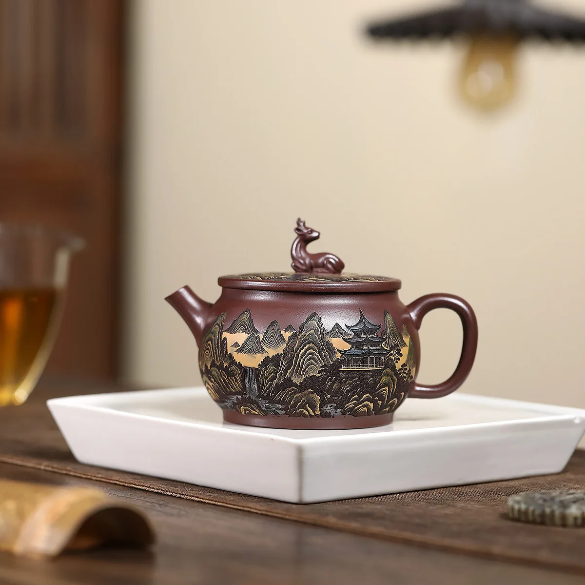 

Handmade Yixing Purple Clay Pot Ore Old Artist Entire Body Color Carving Deer Rhyme Tile Big Mouth Ball Hole 350cc