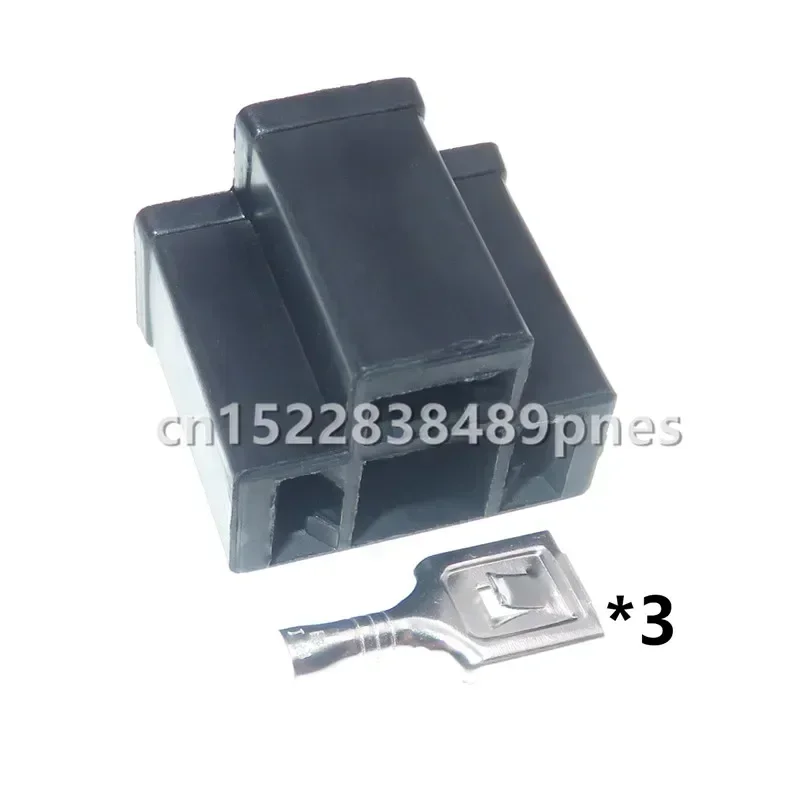 3 Pole Motorcycle H4 HID Socket Lamp Holder Plug Electrical Connector Auto Light Wiring Harness Connector