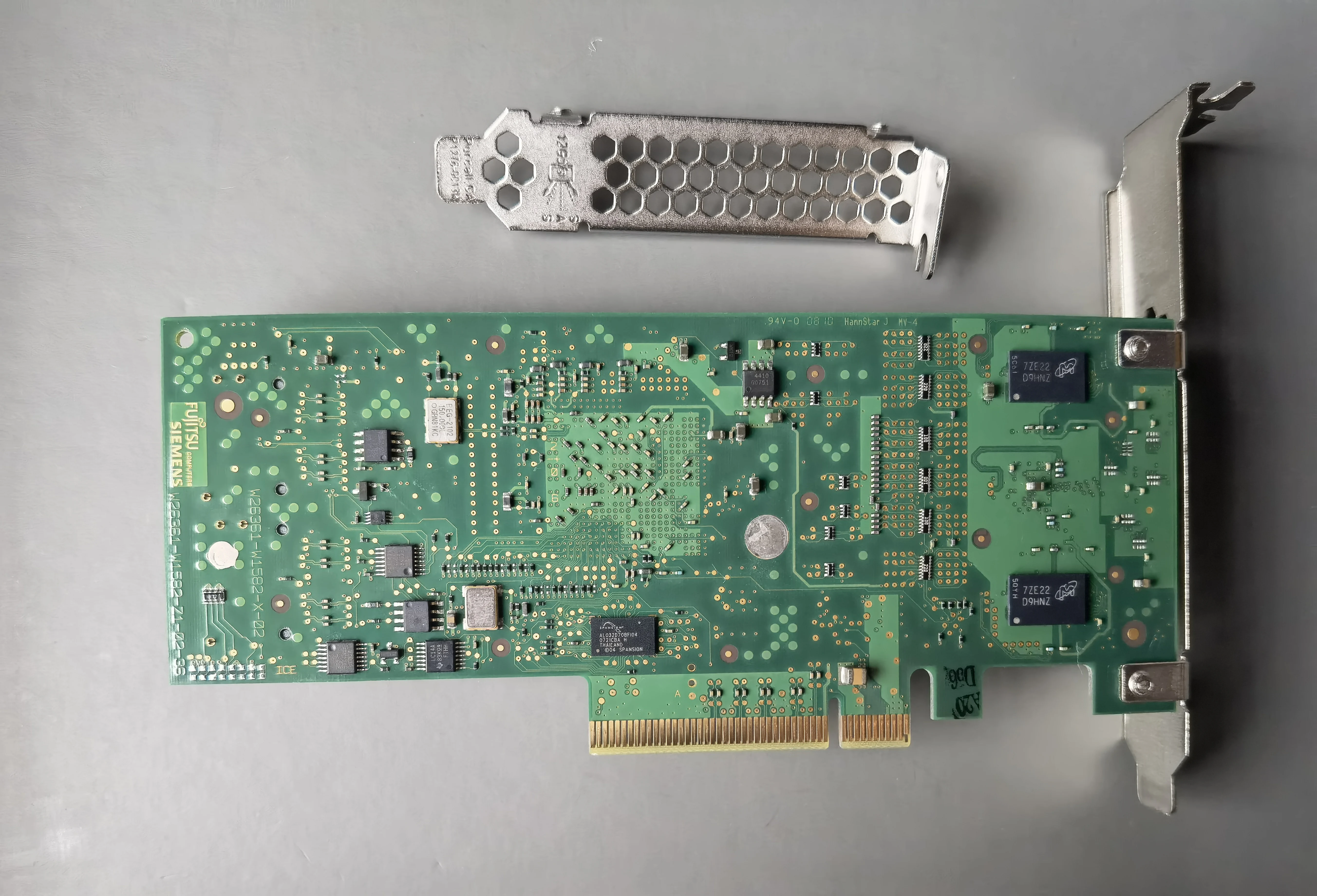 Controlador Fujitsu Siemens RAID W26361-W15812-X-02 LSI 8708EM2 256M cache raid