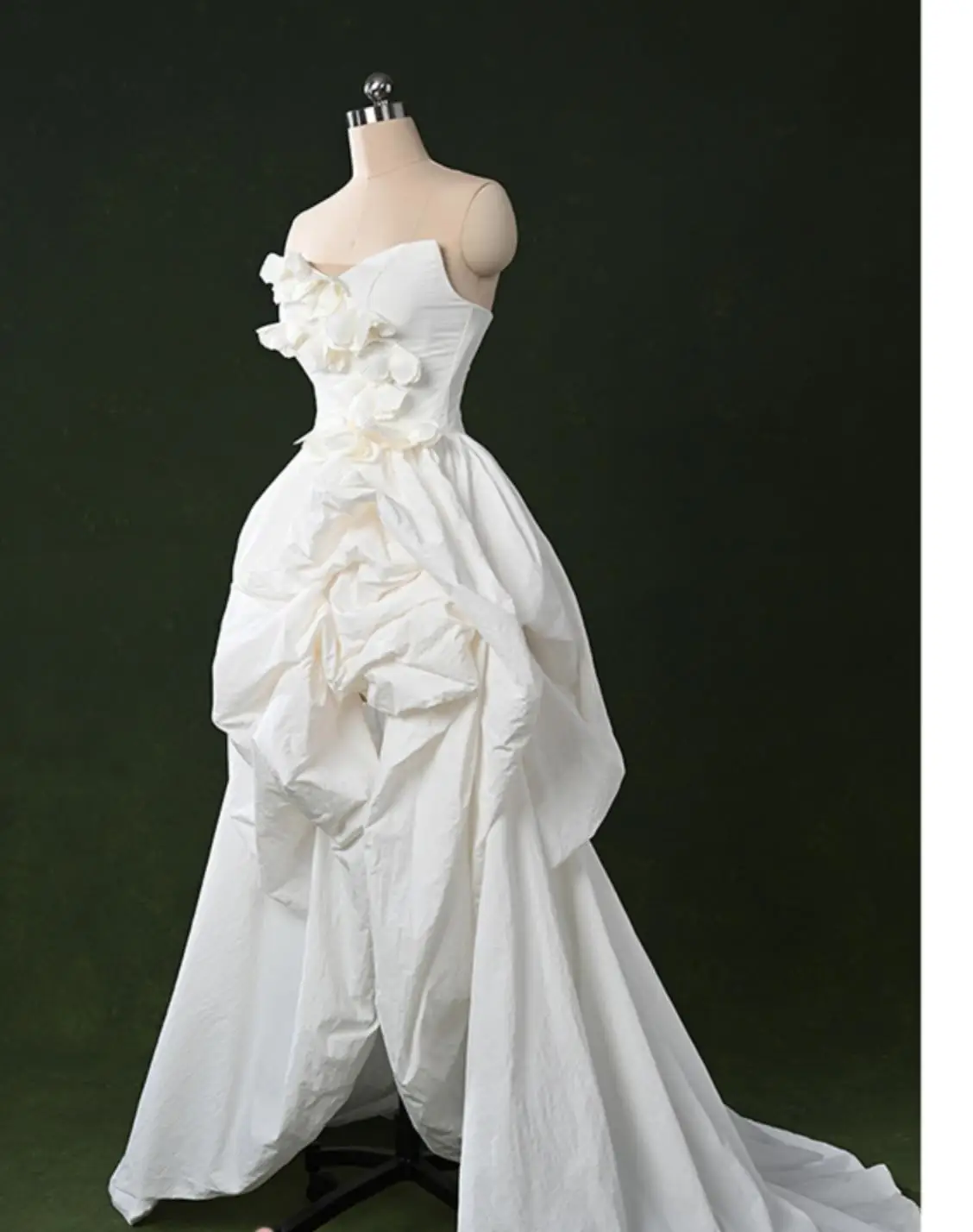 

Temperament Strapless Wedding Dress Bride's Satin Floral Front Short Back Long Tail Banquet Adult Dress Outing Customized