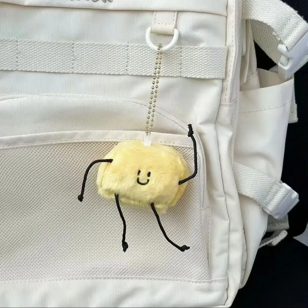 愛らしいぬいぐるみバター人形キーリング漫画バックパックペンダントクリエイティブ車のキーホルダーギフト女の子女性ファッションおもちゃ