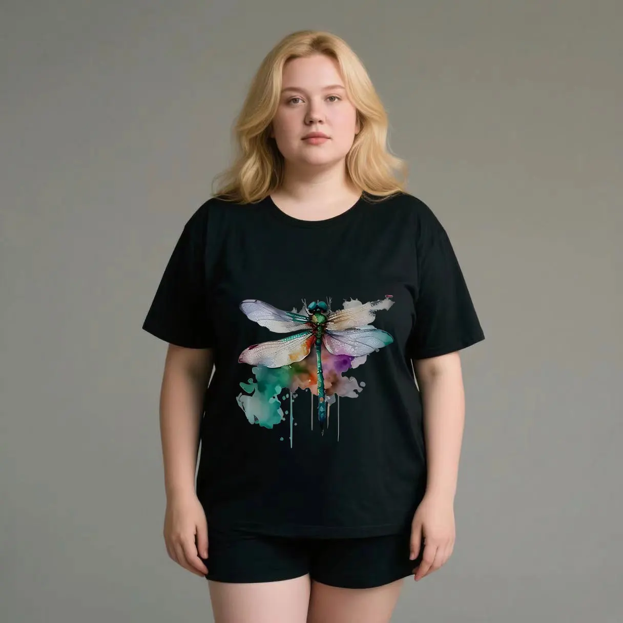 

Dragonfly print has a soft and personalized touch, making it a popular item plus size Ladies' casual short sleeved T-shirt black
