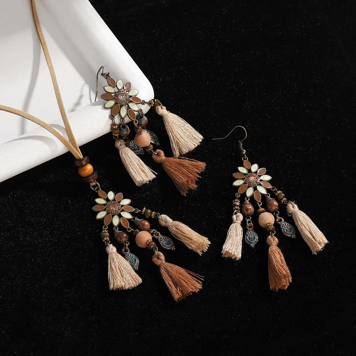 Bohemian Ethnic Petal Long Tassel Earrings Necklace Set Women's Vintage Dangle Earrings Charm Pendant Part Jewelry