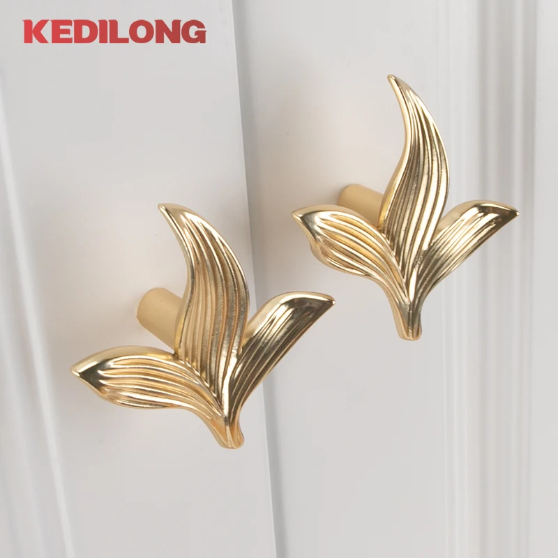 KEDLO moderner minimalistischer blumenförmiger Zinklegierungsgriff für Küchenschränke, goldener Knopf, Schubladengriff in antikem Messing. – Detail 16