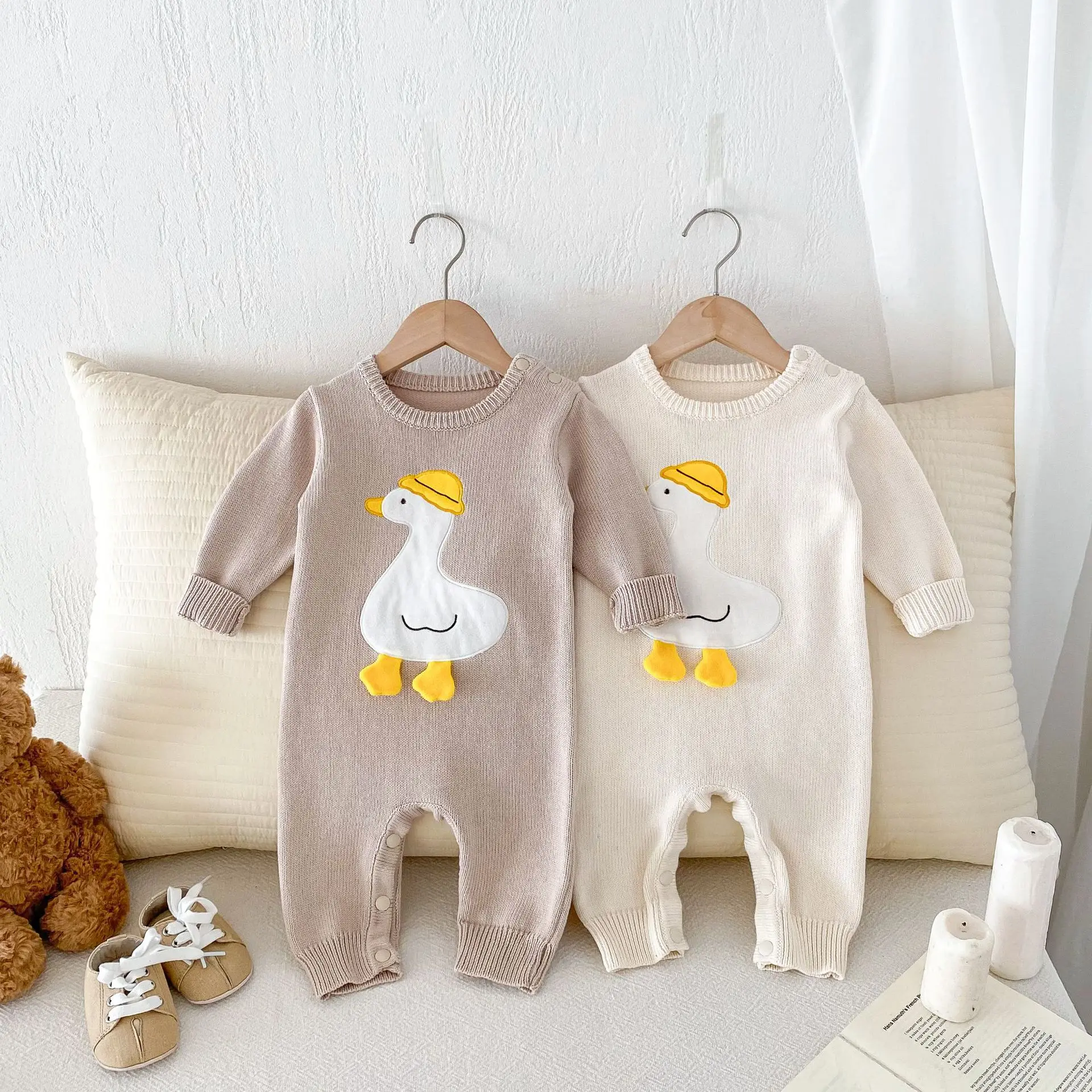 Autumn Newborn Infant Baby Boy Girls Knit Romper Long Sleeve Cute Embroidery Duck Sweater Rompers Kids Fashion Baby Clothing