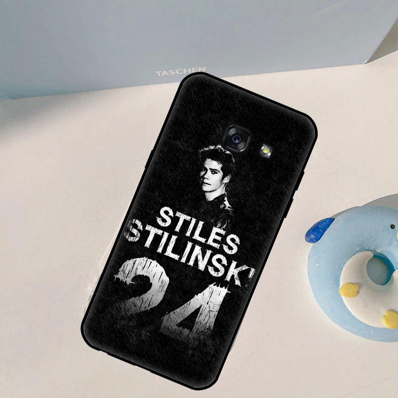 في سن المراهقة وولف Stilinski 24 حافظة لهاتف سامسونج جالاكسي M06 M12 M32 M52 M35 M55 M15 M11 M13 M14 M16 M36 M56 M31 M53 M34 M54 #2