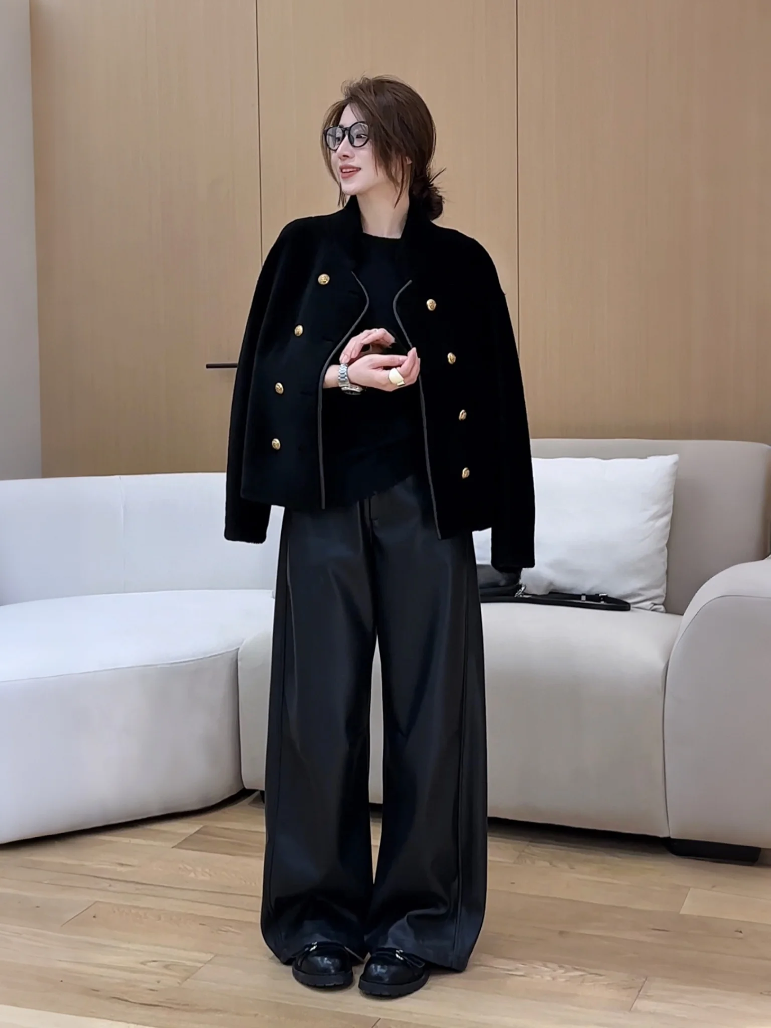 

Moon Doesnt Eat Fish Protein Leather Wide Leg Pants Spring Drapey PU Leather Fleece Lined Thick Casual Leather Pants C8202