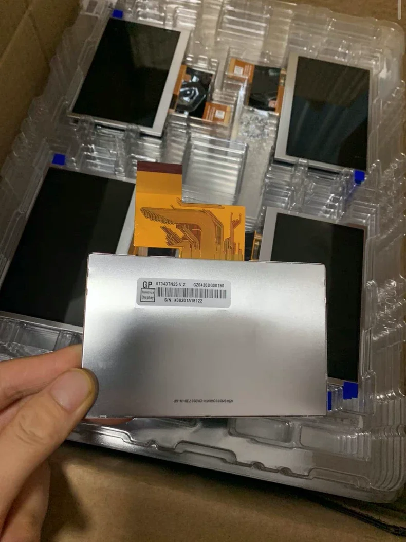 Batch of brand new 4.3-inch AT043TN24 V.7 AT043TN25 V.2 touch LCD displays
