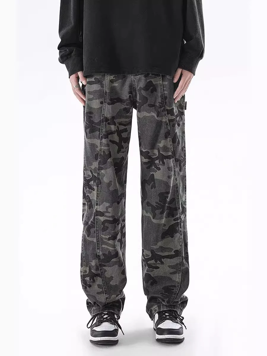 Jeans da uomo Lavato Camouflage Multi-tasche Dritto Gamba larga Pantaloni in denim cadenti maschili Nuovi jeans larghi invernali Pantaloni foderati in pile