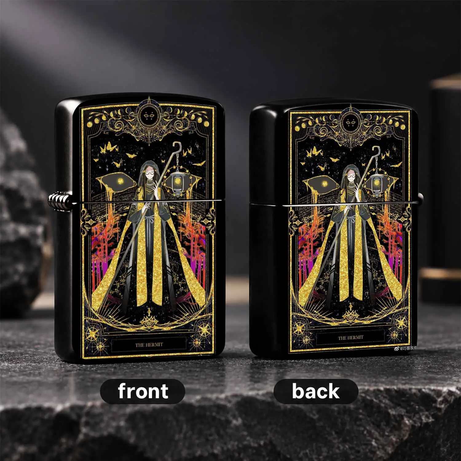 Creative Tarot The Hermit Themed Lighter, Exquisite Gold Glitter Art Pattern Printed Durable Housing, Windproof Durable Unique Collectible Trendy Peripheral, Ideal Gift for Tarot Lovers, Daily Portable Ignition Tool for Outdoor Indoor Use