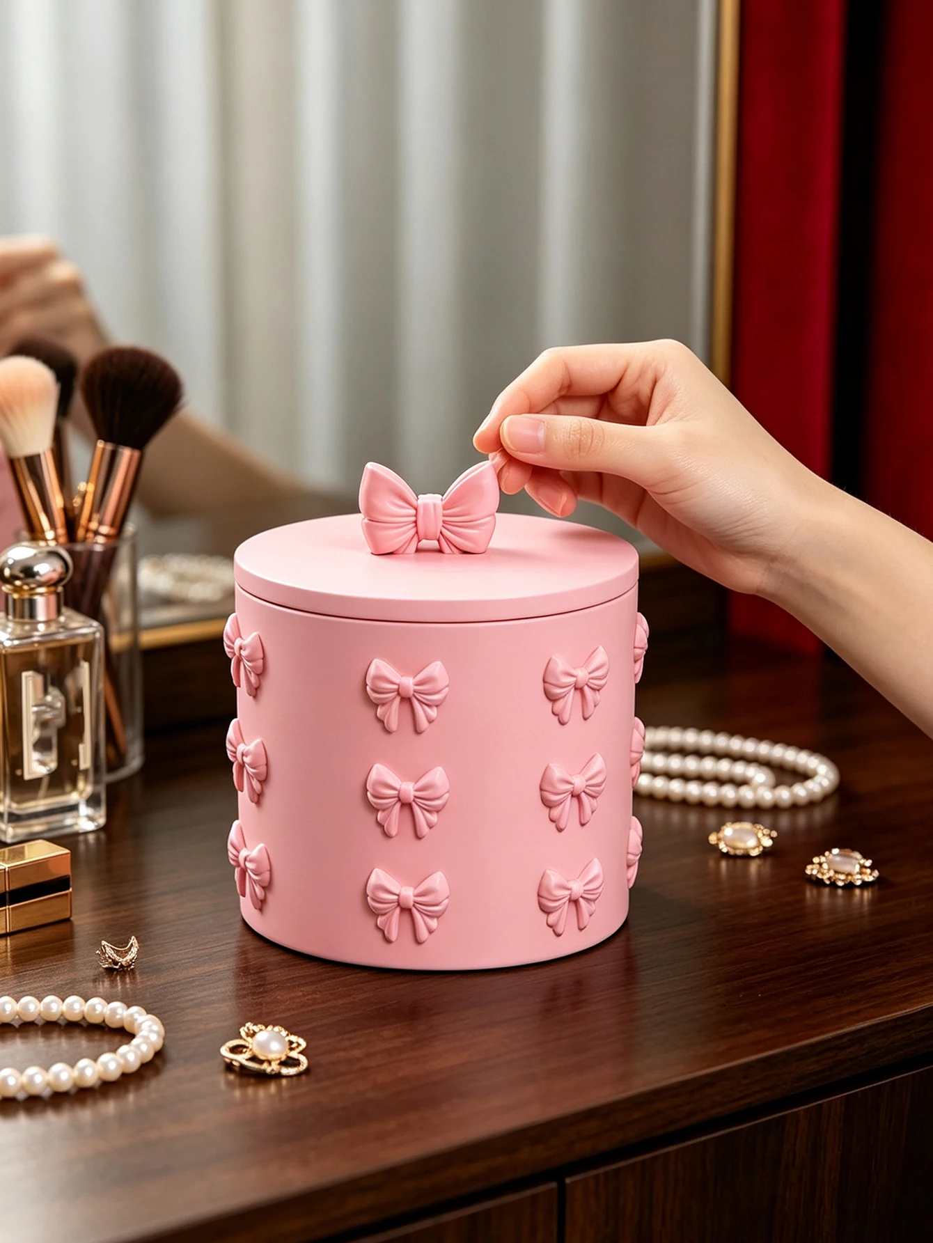 Atmospheric Pink Bow-Shaped Storage Jar with Lid, Round Cosmetic Storage Box, Dressing Table Cotton Pad and Hair Accessory Jewelry Storage Container, 3D Bow-Shaped Design, Pure and Desirable Style Desktop Decoration, Suitable for Bedroom, Dressing Table, Bathroom, and Washbasin, Organizes Scattered Small Items, Keeps the Desktop Tidy, Enhances the Overall Appearance and Sweet Atmosphere of the Dressing Table, a Highly Attractive Storage Item Loved by Girls