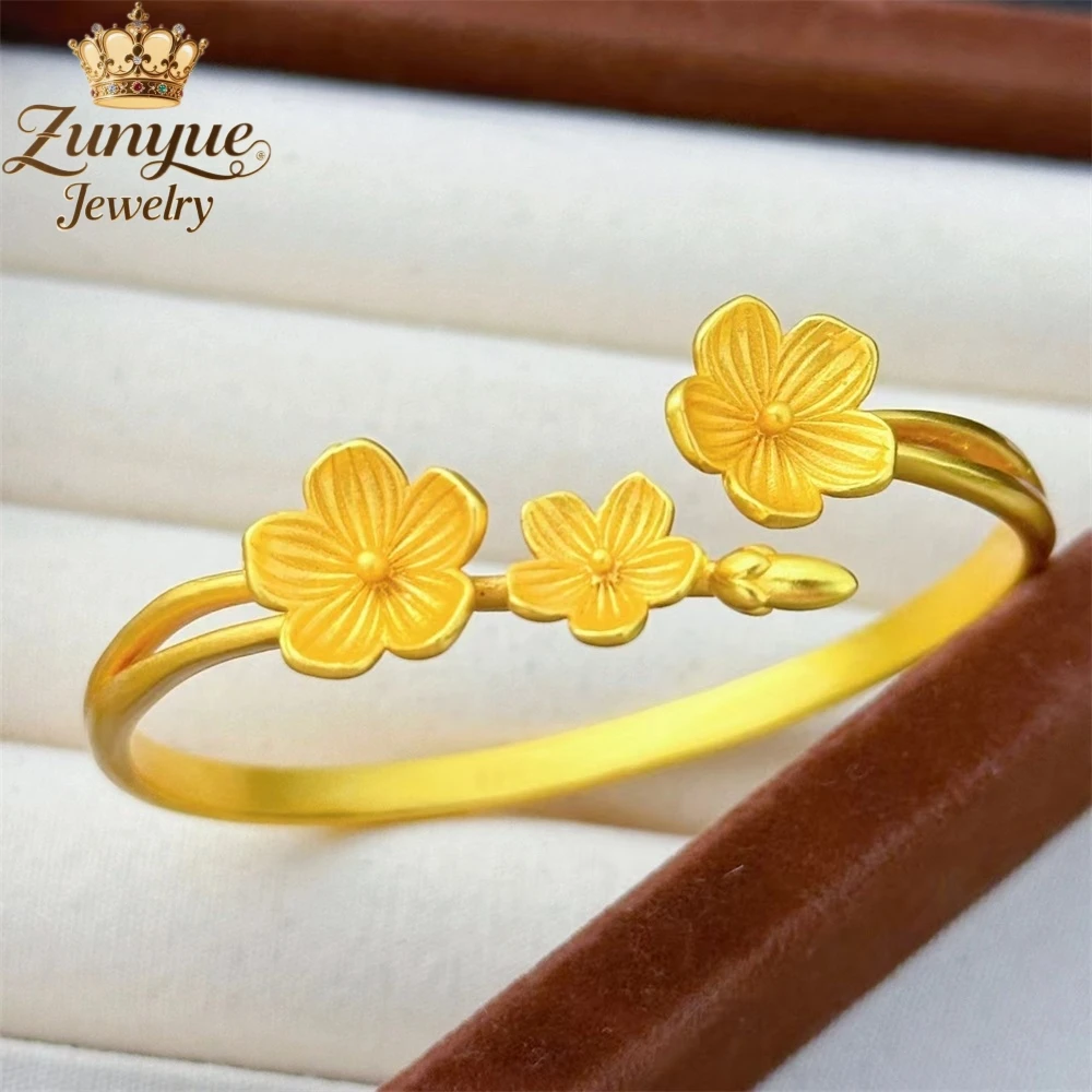 

Sand Gold Three-Dimensional Plum Blossom Bracelet Luxury Quality Jewelry Fashion Jewelry Exquisite Elegant Charms Popular Gift