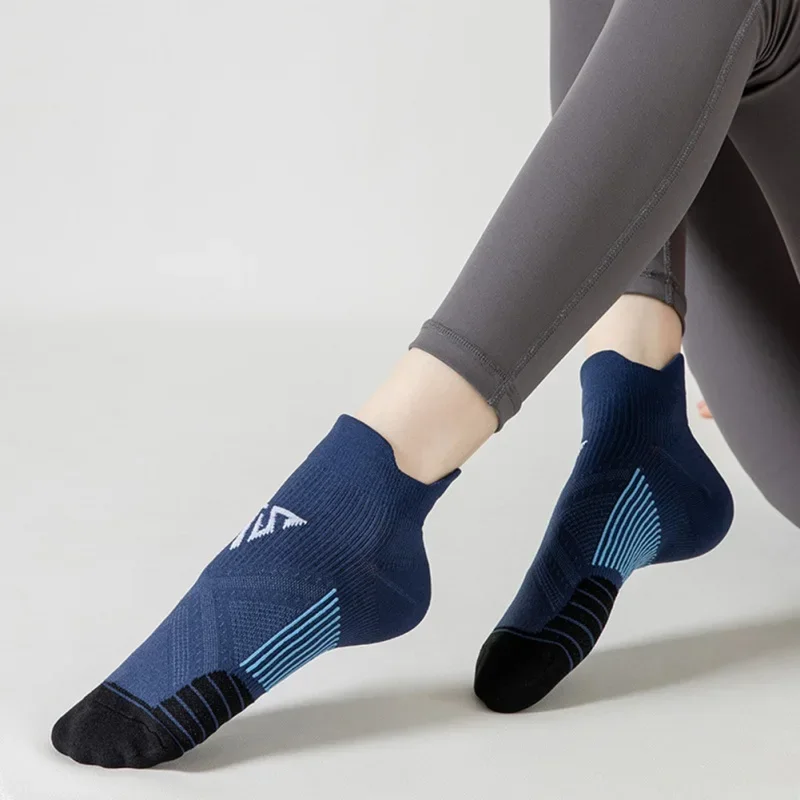 Erwachsene Anti-Rutsch-Sportsocken Männer Frauen Atmungsaktive Laufen Fitness Low Cut Boot Söckchen Rutschfeste kurze schnell trocknende Socken